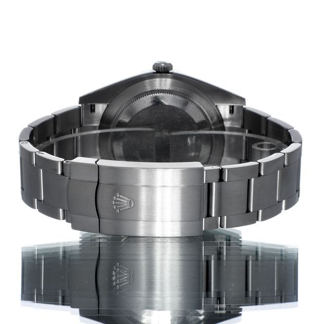 Rolex Oyster Perpetual 124300 Image 3